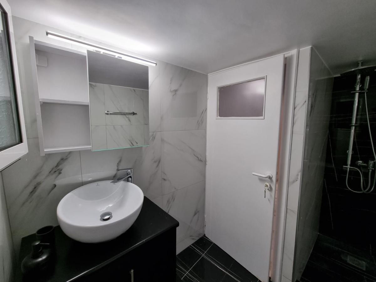 Arman Group Arya Apartment Atena Exterior foto